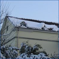 Schneehalter verhindern Dachlawinen